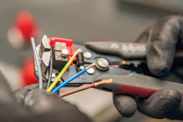 Best Electrical Outlet Repair  in Mendota, CA