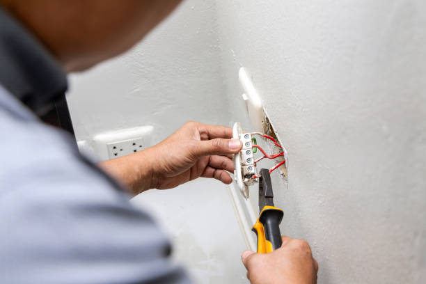 Best Emergency Electrical Repair  in Mendota, CA